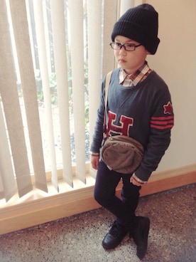 「NEEDLE WORK（ニードルワーク）のアイテム（トップス）」を使った、ザネリさん（キッズ・140cm）の冬コーディネート