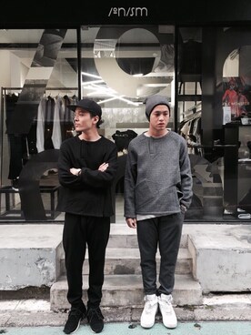 「Rick Owens（リックオウエンス）のアイテム（帽子）」を使った、Eggsyさん（メンズ・170cm）の冬コーディネート