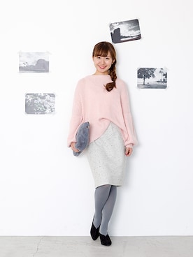 「アイテム（クラッチバッグ、グレー系）」を使った、NBB STAFF 08さん（レディース・158cm）の冬コーディネート