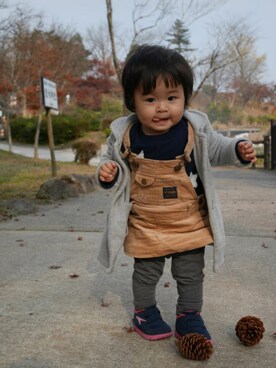 「Wrangler（ラングラー）のアイテム（サロペット/オーバーオール）」を使った、Annさん（キッズ・70cm）の冬コーディネート