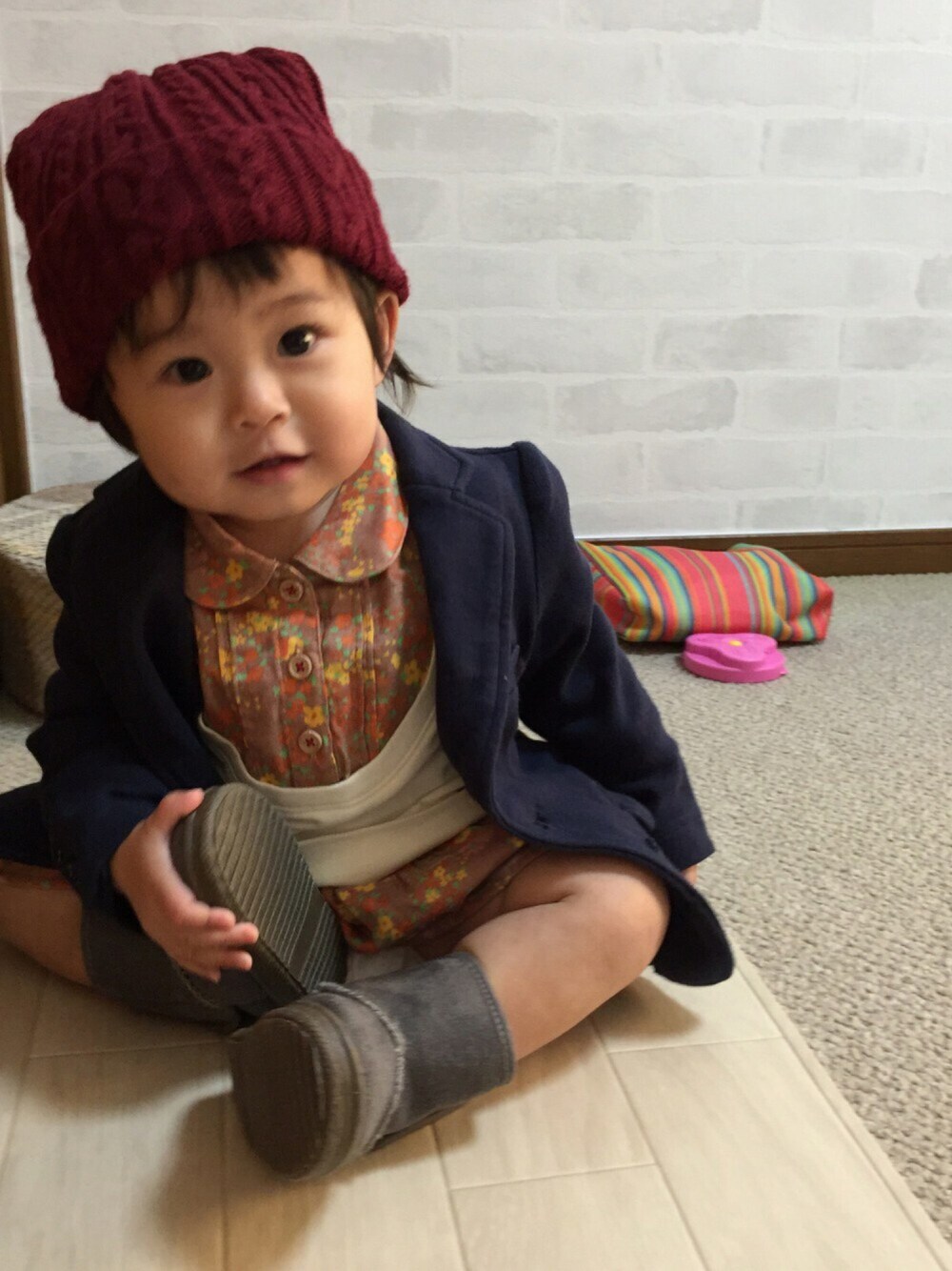 「キッズコーデ、キッズファッション、おんなのこ、女の子コーデ、プチプラコーデ、chaopanic typy、OLIVE des OLIVE」｜「CIAOPANIC TYPYの「CIAOPANIC TYPY with Pre Organic Cotton」KID'S ポンチテーラードジャケット（テーラードジャケット、ブルー系）」を使った、Annさん（キッズ・70cm）の冬コーディネートの1枚目の写真