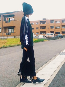 3 ways to style adidas track pants