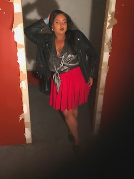 「New look（ニュールック）のアイテム（ライダースジャケット）」を使った、Imani Alicia Smithさん（レディース・175cm）の秋コーディネート