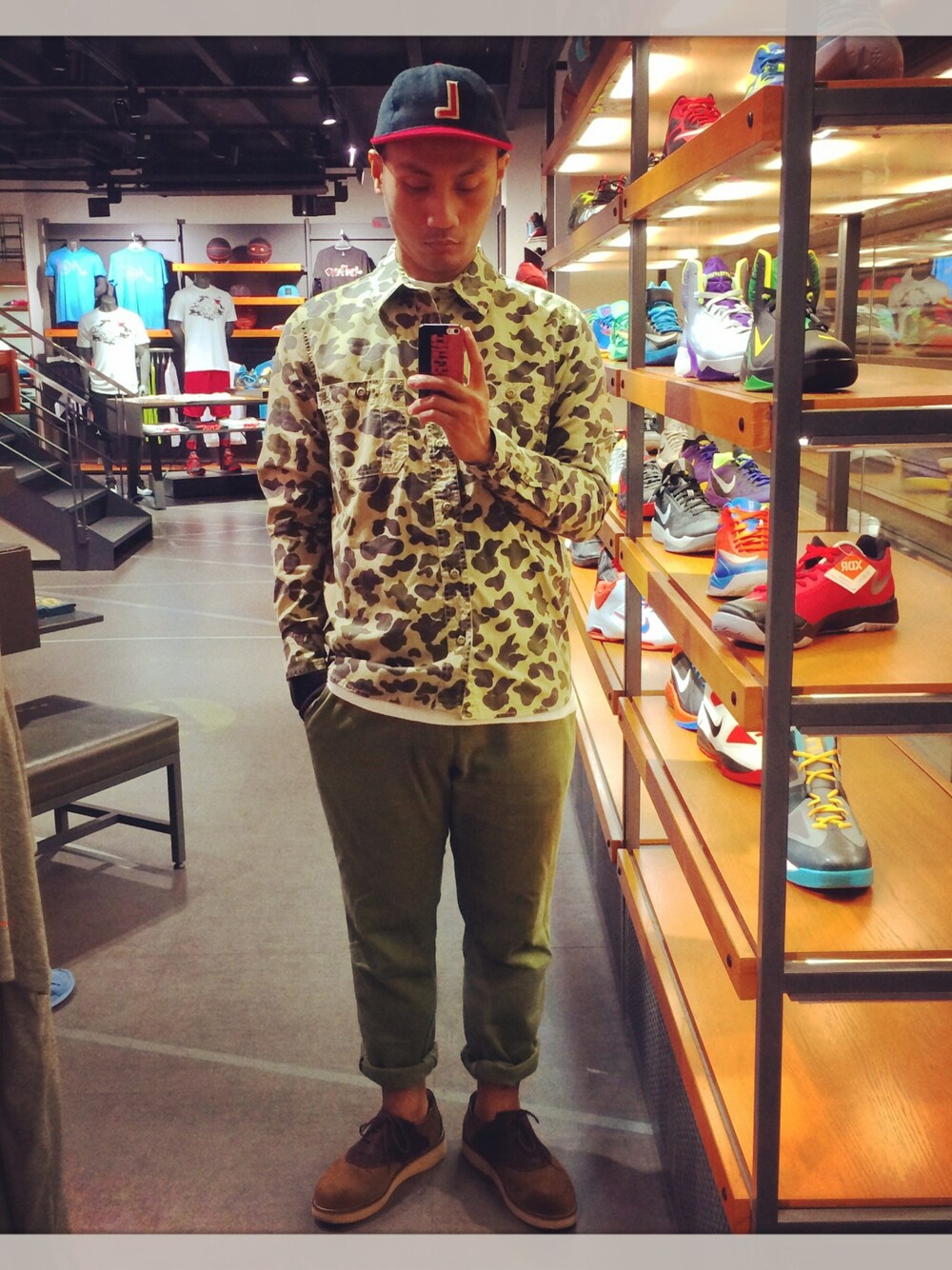 「carhartt、lesstaiwan、pointer、blue da paname」｜「Less Taiwanのless x ebbets field flannels cap（キャップ、ブラック系）」を使った、guwaさん（メンズ・172cm）の夏コーディネートの1枚目の写真