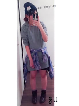 「AS KNOW AS plus（アズノゥアズプラス）のアイテム（ニットキャップ/ビーニー）」を使った、omiさん（レディース・157cm）の秋コーディネート