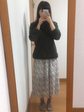 「H&M（エイチ・アンド・エム）のアイテム（ニット/セーター、グリーン系）」を使った、noriさん（レディース・149cm）の秋コーディネート