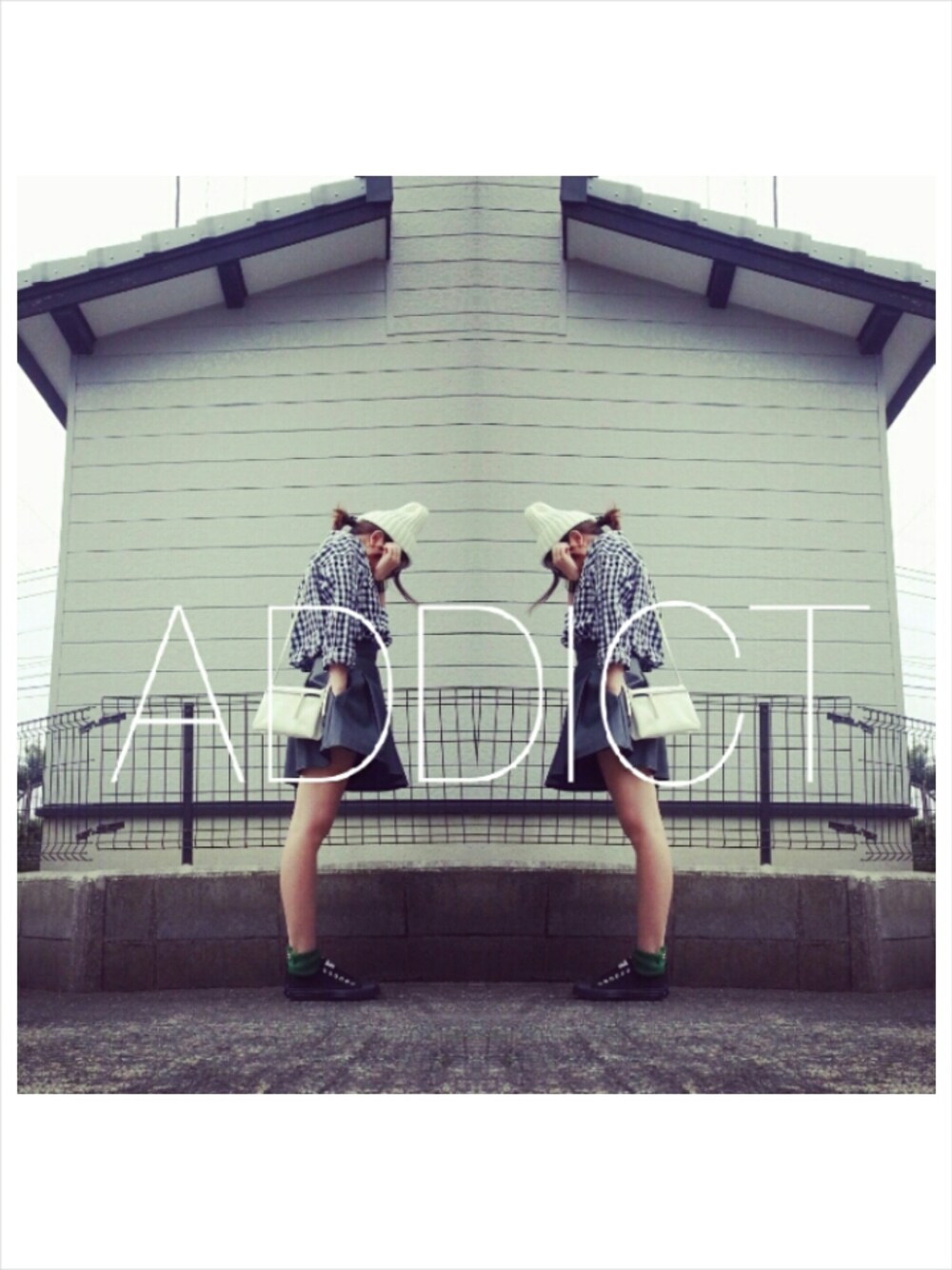 「スニーカー、ニットワッチ、moussy、ギンガムチェック、ローカット、フレアSK」｜「CHEAP MONDAYのBase trashed low lady（スニーカー、ブラック系）」を使った、おまゆさん（レディース・156cm）の春コーディネートの1枚目の写真