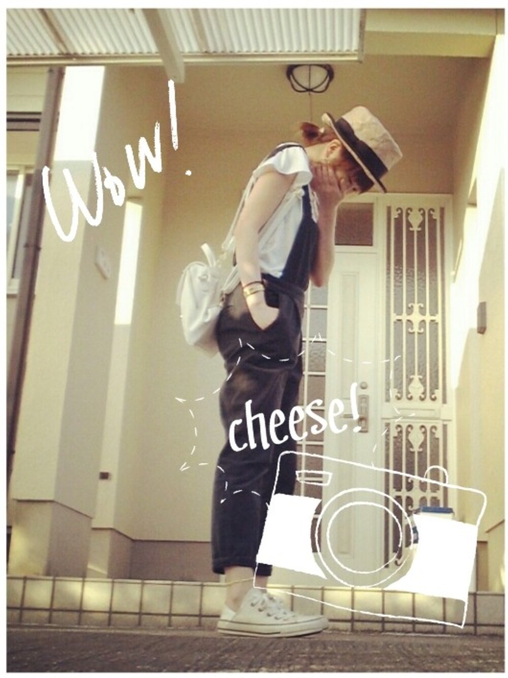 「サロペット、converse、moussy、サロペ、hat、カンカン帽、サロペコーデ、MAISON DE REEFUR、スニーカー 白」｜「MAISON DE REEFURのペーパーハット（ハット、ブラック系）」を使った、おまゆさん（レディース・156cm）の春コーディネートの1枚目の写真
