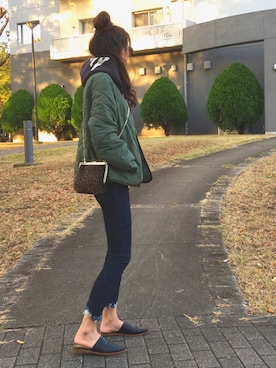 「ハーフアップお団子」｜「アイテム（パーカー）」を使った、おまゆさん（レディース・156cm）の秋コーディネート