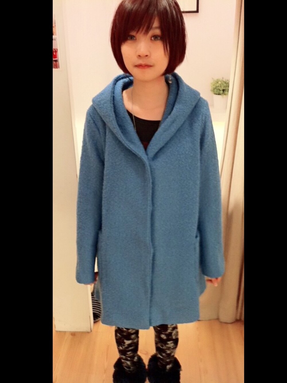 「Queen shop、TAIPEI、Taiwan、taiwanese、cold、coat、winter、winter wearing、blue」｜「QUEEN SHOPのアイテム（ダウンジャケット/コート、ブルー系）」を使った、turturleeさん（レディース・160cm）の秋コーディネートの1枚目の写真