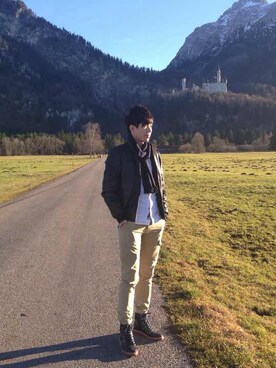 「asos（エイソス）のアイテム（ライダースジャケット）」を使った、Curtis Wengさん（メンズ・175cm）の冬コーディネート