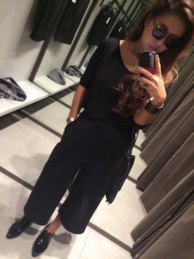 「SLY（スライ）のMINIMAL CUT ガウチョPT（その他パンツ、ブラック系）」を使った、miyabinnnさん（レディース・158cm）の秋コーディネート