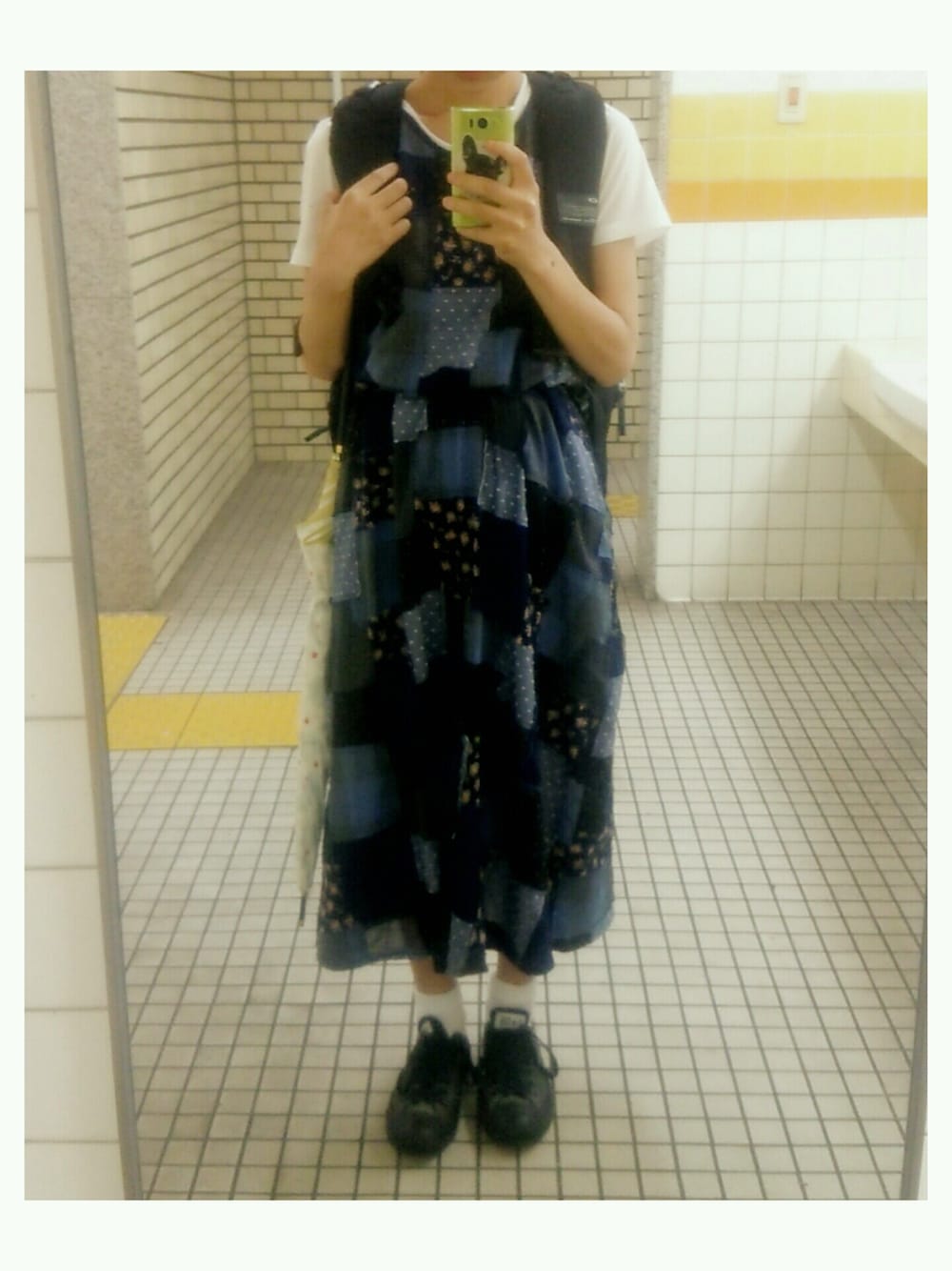 「ワンピース、figlondon、converse」｜「CONVERSEのCONVERSE ALL STAR SLIP SP OX（スリッポン、ブラック系）」を使った、ユイさん（レディース・156cm）の夏コーディネートの1枚目の写真