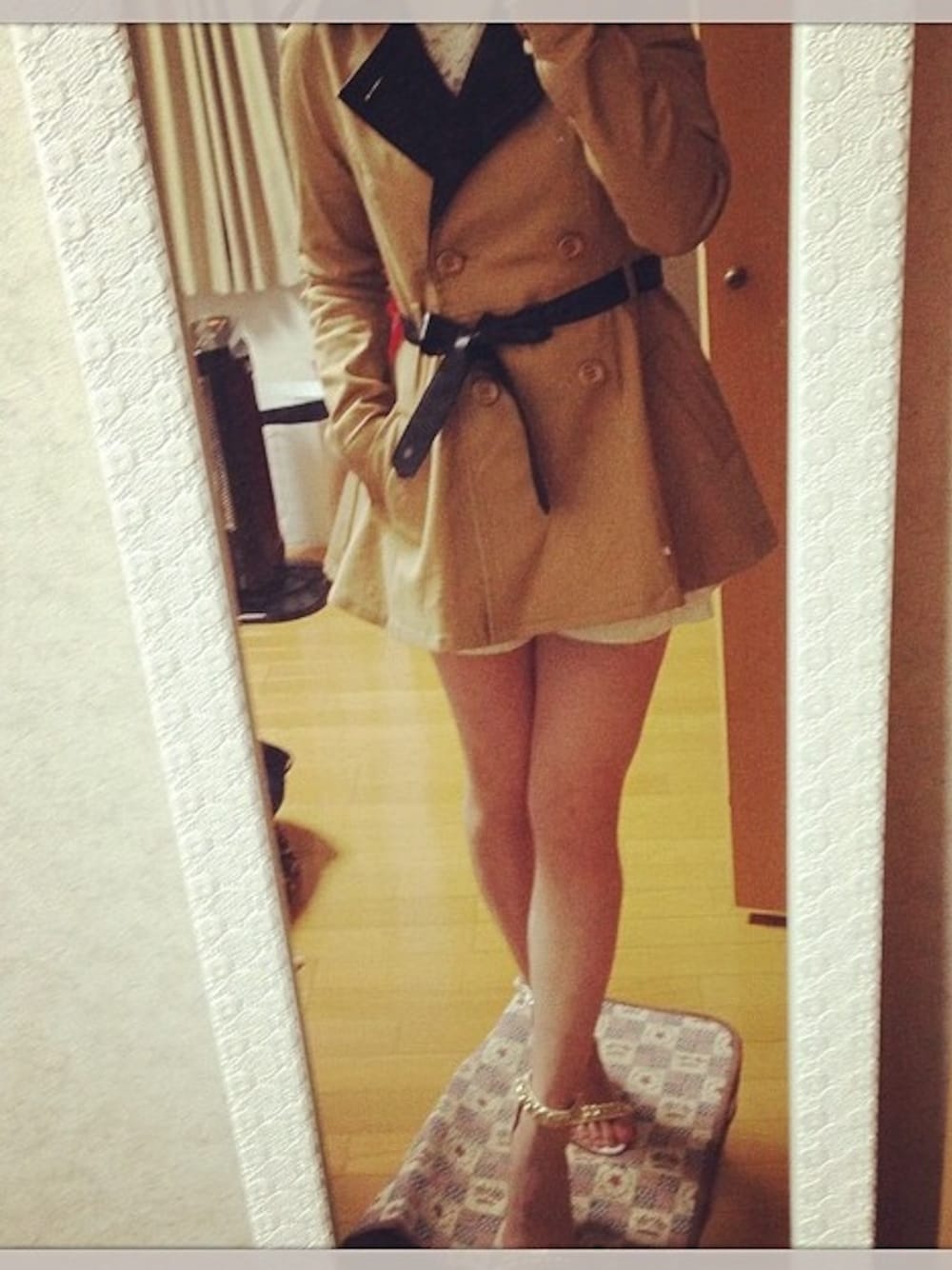 「パンプス、トレンチコート、JILL by Jillstuart、GYDA、Laguna Moon、レーストップス、ラグナムーン」｜「JILL STUARTの【美人百花 11月号】 エレガンスジャガードショートパンツ（その他パンツ、ホワイト系）」を使った、道星✩さん（レディース・150cm）の夏コーディネートの1枚目の写真