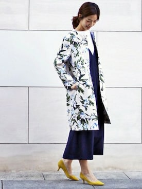 「フラワープリント」｜「アイテム（オールインワン・サロペット）」を使った、Enaさん（レディース・169cm）の春コーディネート