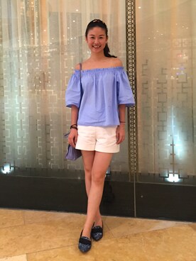 「アイテム（チューブトップ、ブルー系）」を使った、annie leungさん（レディース・160cm）の夏コーディネート