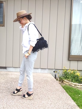 「Handmade（ハンドメイド）のアイテム（ハンドバッグ、ブラック系）」を使った、MAIさん（レディース・162cm）の春コーディネート