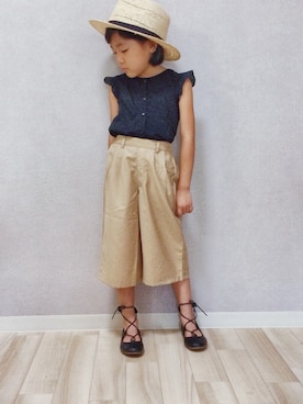 「GLOBAL WORK（グローバルワーク）のアイテム（パンツ、ベージュ系）」を使った、こころさん（キッズ・125cm）の夏コーディネート