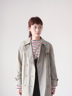 「MUJI」｜「アイテム（トレンチコート）」を使った、AROOMMODELさん（レディース・165cm）の秋コーディネート