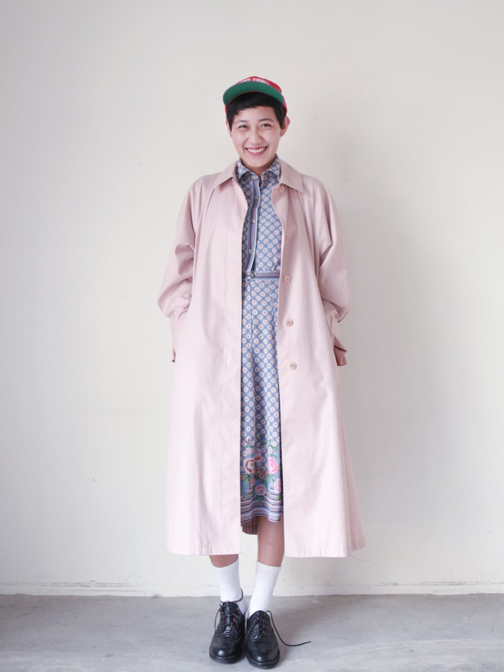 「vintage、skirt、coat、blue、pink、aroommodel」｜「花朵洋裝（ワンピース、ブルー系）」を使った、AROOMMODELさん（レディース・165cm）の春コーディネートの1枚目の写真