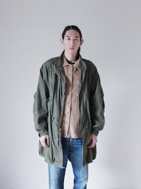 「アイテム（ミリタリージャケット）」を使った、AROOMMODELさん（メンズ・175cm）の春コーディネート