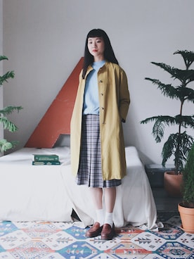 「アイテム（トレンチコート、イエロー系）」を使った、AROOMMODELさん（レディース・165cm）の秋コーディネート