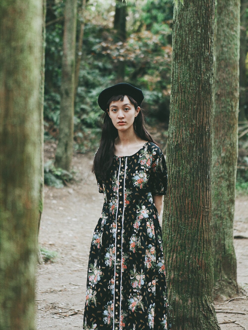 「古着、 ｖｉｎｔａｇｅ、 古着MIX、 夏コーデ、 Taiwan、 taipei、 古著 、 aroommodel」｜「VINTAGEのアイテム（ワンピース、ブラック系）」を使った、AROOMMODELさん（レディース・165cm）の夏コーディネートの1枚目の写真