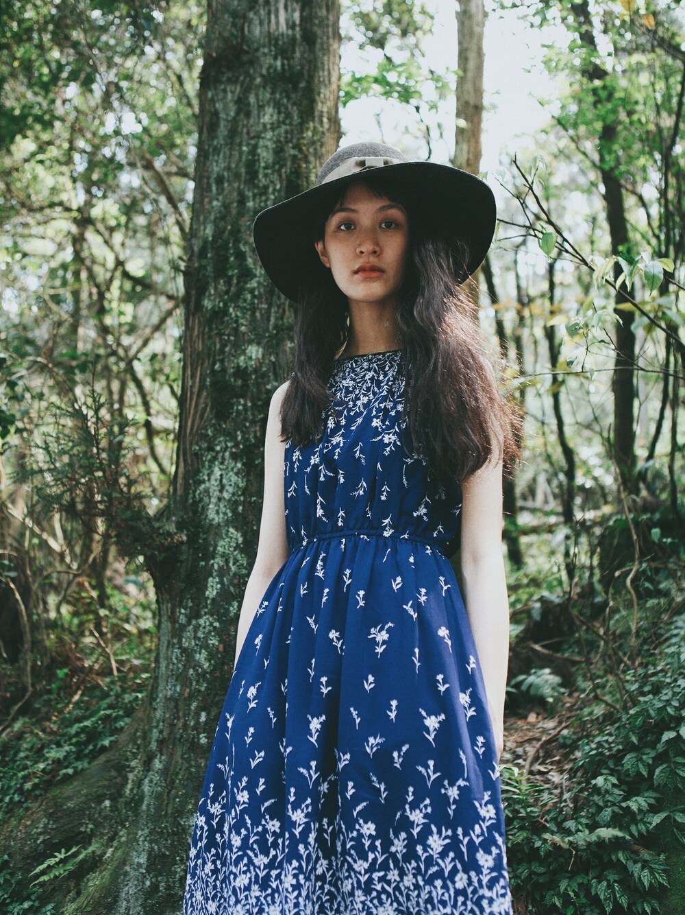 「古着、 ｖｉｎｔａｇｅ、 古着MIX、 夏コーデ、 Taiwan、 taipei、 古著 、 aroommodel」｜「VINTAGEのVINTAGE DRESS（ワンピース、ブルー系）」を使った、AROOMMODELさん（レディース・165cm）の夏コーディネートの1枚目の写真