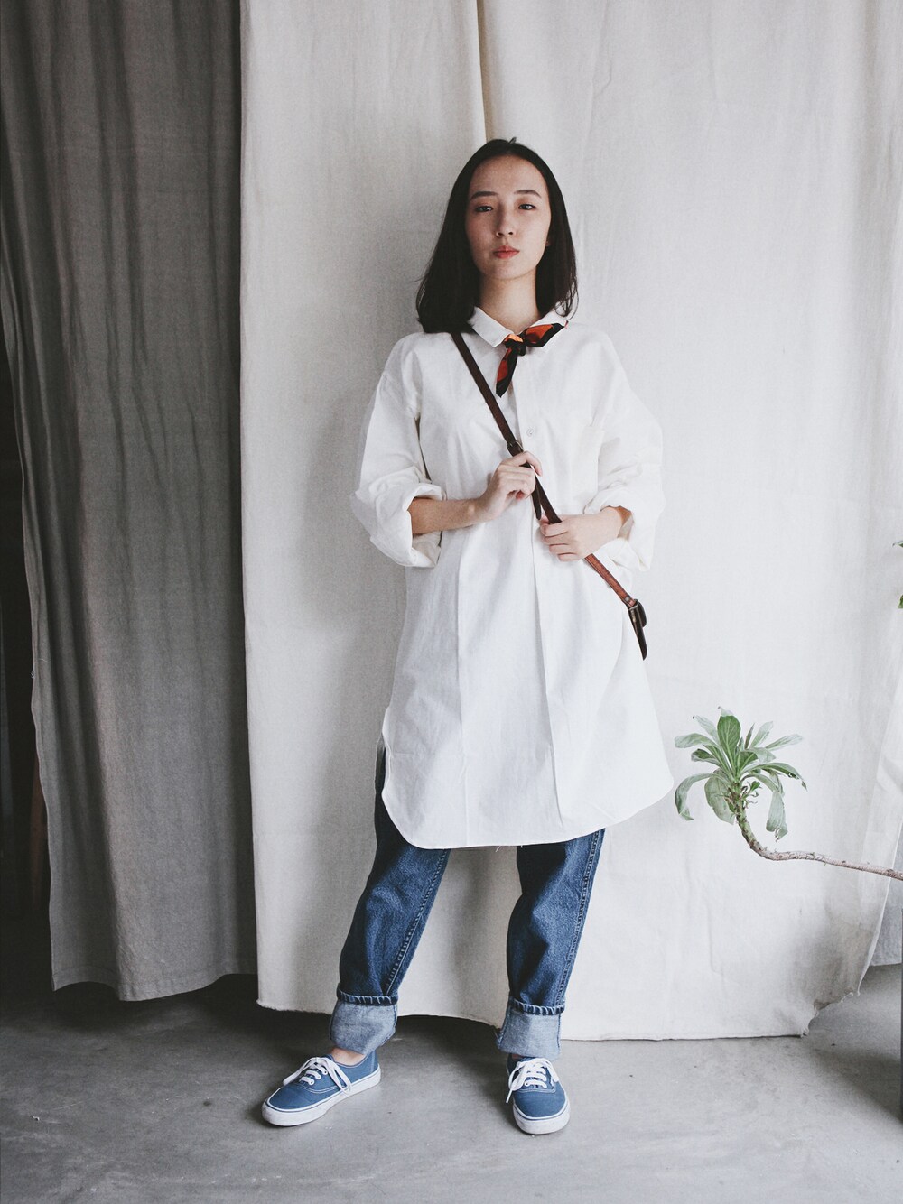 「vintage、 古着、 カジュアル、シンプルコーデ、 古着MIX、 夏コーデ、 Taiwan、aroommodel、 taipei」｜「VINTAGEのVintage pullover shirt（その他トップス、ホワイト系）」を使った、AROOMMODELさん（レディース・165cm）の夏コーディネートの1枚目の写真
