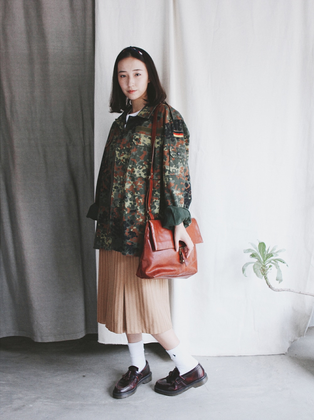 「古着、 ミリタリー、 ｖｉｎｔａｇｅ、military、 古着MIX、 夏コーデ、 Taiwan、 taipei、 古著 、 aroommodel」｜「VINTAGEのアイテム（ミリタリージャケット、グリーン系）」を使った、AROOMMODELさん（レディース・165cm）の夏コーディネートの1枚目の写真