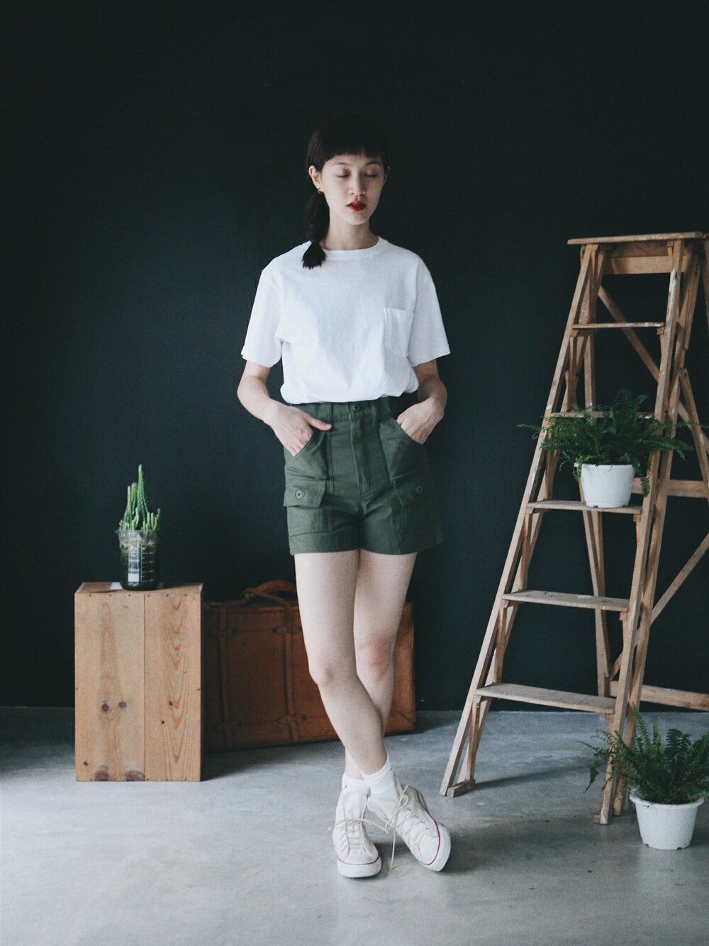 「Taiwan、夏コーデ、 CONVERSE、 夏、good on、aroommodel、 taipei、GUNG HO」｜「Good OnのGOOD ON - POCKET TEE 口袋TEE （Tシャツ/カットソー、ホワイト系）」を使った、AROOMMODELさん（レディース・165cm）の夏コーディネートの1枚目の写真