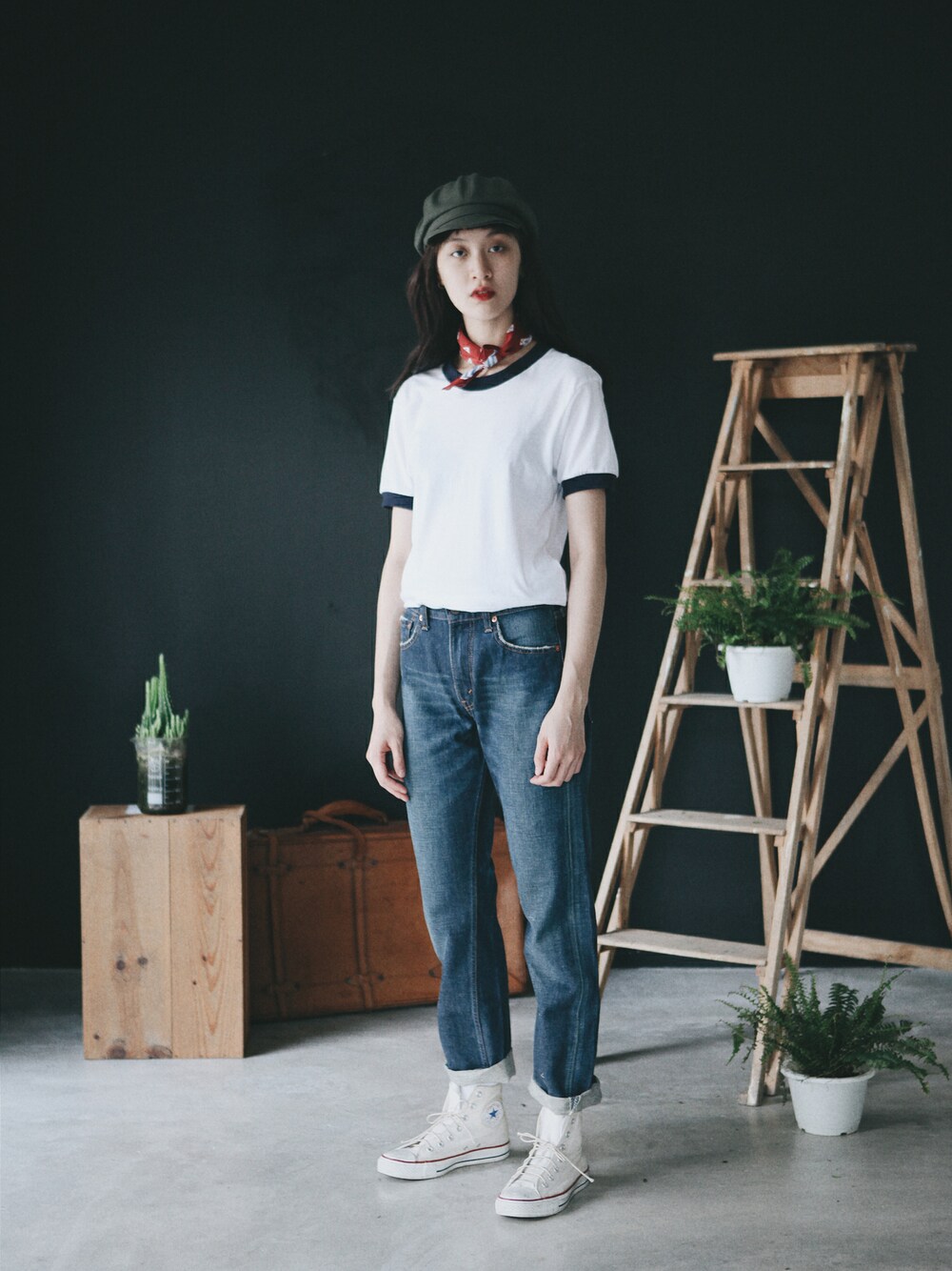 「American Apparel、 古着、 ｖｉｎｔａｇｅ、 Levi's、 古着MIX、 TEE、 牛仔、 501、 報童帽、 美式」｜「NEW YORK HATのNEW YORK HAT - Newsboy報童帽（キャスケット、グリーン系）」を使った、AROOMMODELさん（レディース・165cm）の夏コーディネートの1枚目の写真