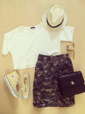 「coca（ANDEX shoes product）（コカ）のアイテム（Tシャツ/カットソー）」を使った、ericaさん（レディース・154cm）の夏コーディネート