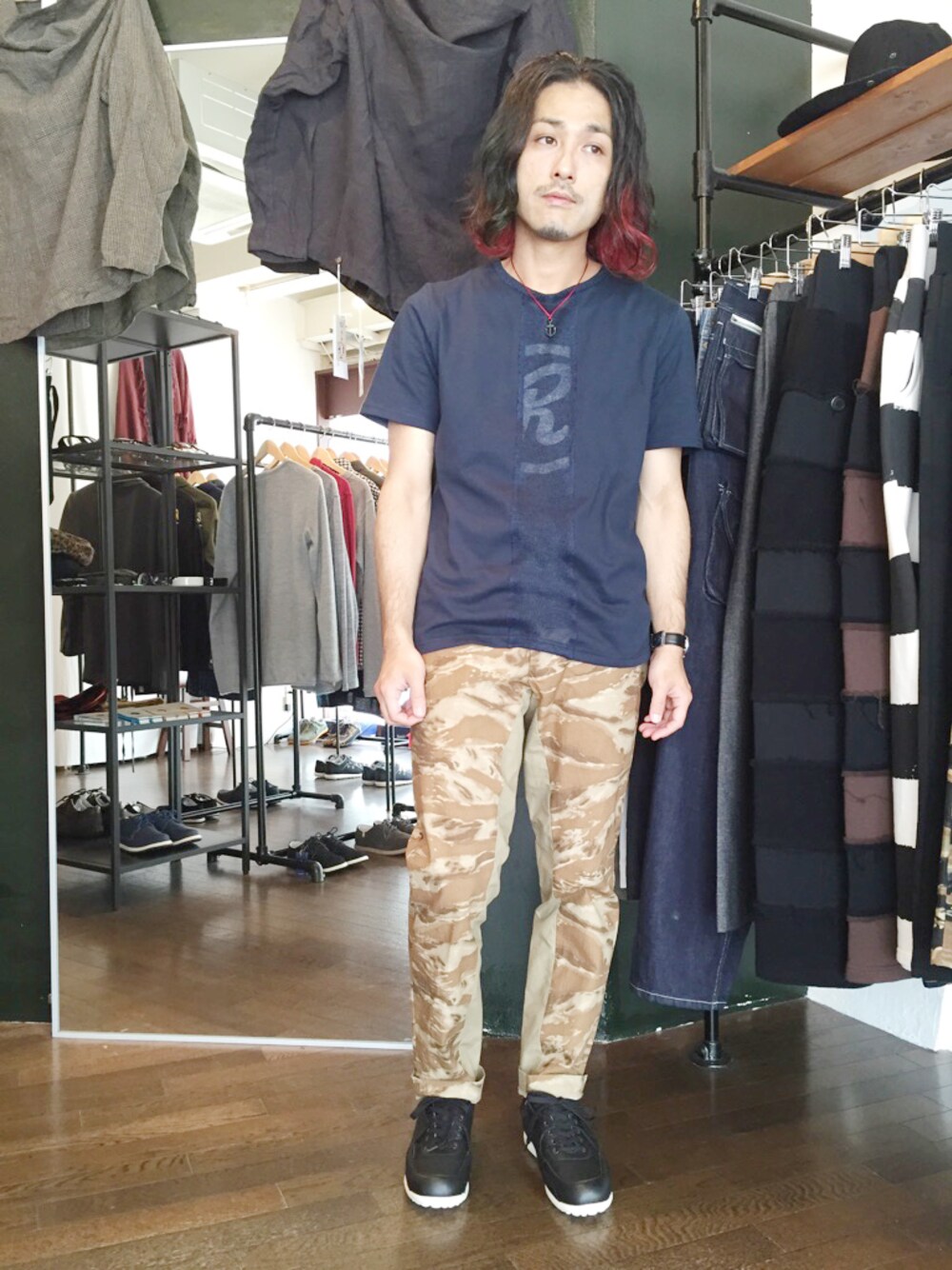 「VIRGOwearworksのMozes change way（Tシャツ/カットソー、ブルー系）」を使った、yusuke kanekoさん（メンズ・168cm）の春コーディネートの1枚目の写真