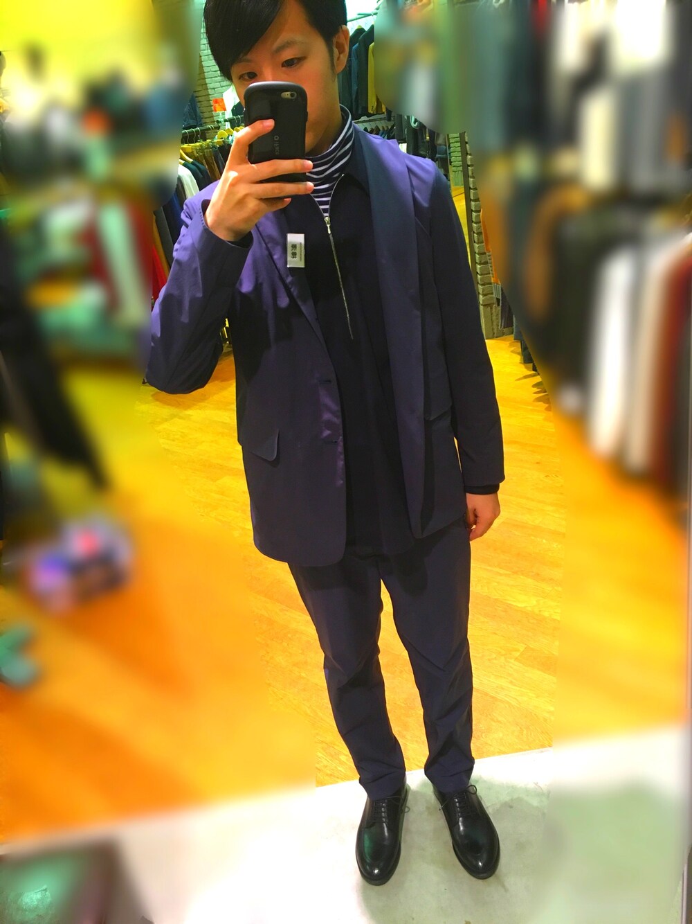 「DESCENTE PAUSEのアイテム（テーラードジャケット、ブルー系）」を使った、T.karasawaさん（メンズ・171cm）の秋コーディネートの1枚目の写真