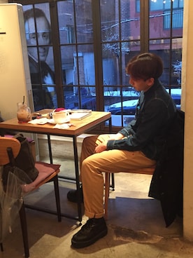 「VANS（バンズ）のアイテム（チノパンツ）」を使った、Charliiさん（メンズ・168cm）の冬コーディネート