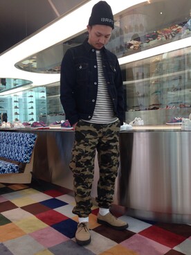 「A BATHING APE（アベイシングエイプ）のアイテム（デニムジャケット）」を使った、梅影 知紀さん（メンズ・170cm）の冬コーディネート