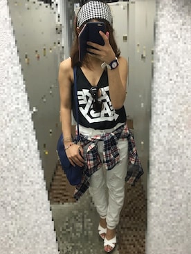 「3rd by VANQUISH（サードバイヴァンキッシュ）のアイテム（タンクトップ）」を使った、naaaponさん（レディース・157cm）の秋コーディネート