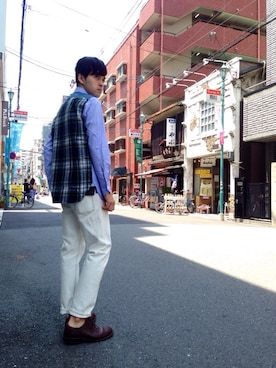 「soe（ソーイ）のアイテム（デニムパンツ）」を使った、竹内 孜介さん（メンズ・171cm）の夏コーディネート