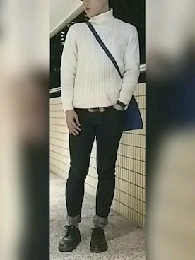 「アイテム（メッセンジャーバッグ）」を使った、TACYRE_JJさん（メンズ・176cm・10代）の秋コーディネート