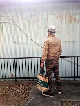 「エコバッグ」｜「アイテム（ブルゾン）」を使った、カホンさん（メンズ・169cm）の春コーディネート