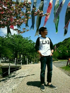 「NANO universe（ナノユニバース）のTMT別注 ユニセックスカラースリッポン（スニーカー）」を使った、カホンさん（メンズ・169cm）の春コーディネート