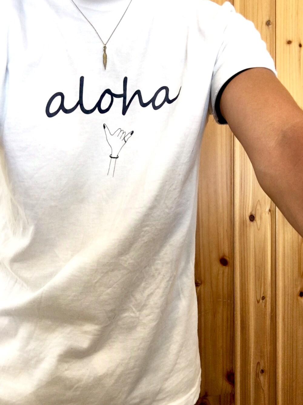「Three Arrowsのアイテム（Tシャツ/カットソー、ホワイト系）」を使った、JOEさん（メンズ・175cm）の夏コーディネートの1枚目の写真