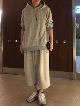 「THREE BLIND MICE（スリーブラインドマイス）のアイテム（パーカー）」を使った、TMRさん（メンズ・173cm）の秋コーディネート