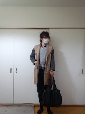 「ベージュのコート」｜「アイテム（スカート）」を使った、おけいさん（レディース・173cm）の秋コーディネート
