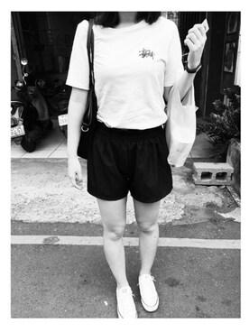 「Ed Hardy（エドハーディー）のアイテム（バッグ）」を使った、Sophia Zhouさん（レディース・165cm）の夏コーディネート