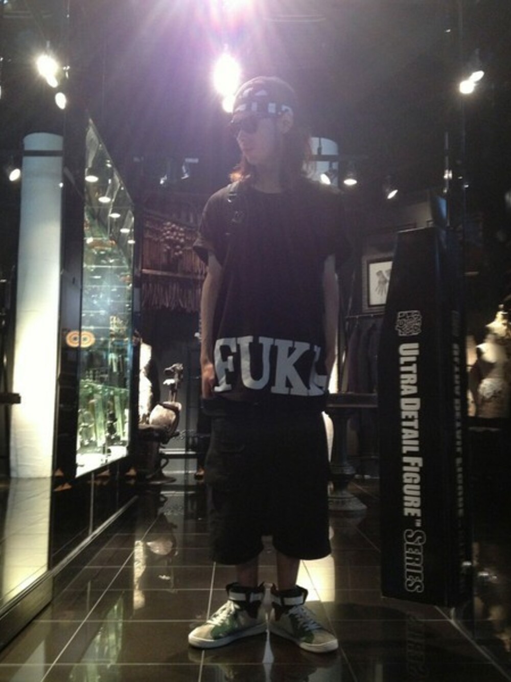 「L.H.PのLHP/ｴﾙｴｲﾁﾋﾟｰ/FRESH I AM/フレッシュ　アイ　アム/FUKK TEE（Tシャツ/カットソー、ブラック系）」を使った、shintaro itoさん（メンズ・173cm）の夏コーディネートの1枚目の写真