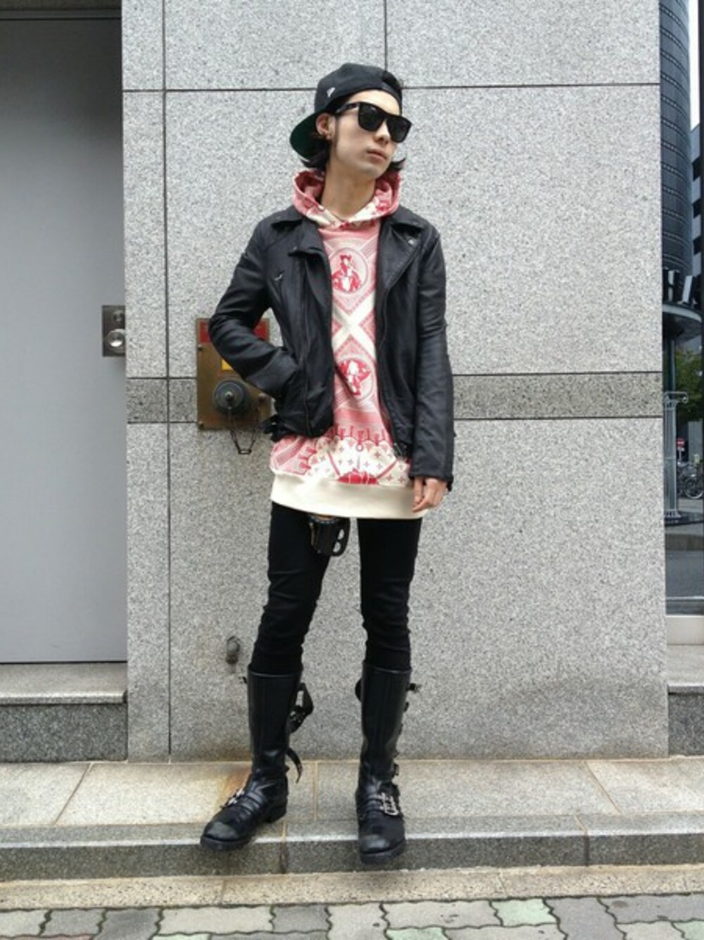 「ライダース、WE」｜「L.H.PのLHP/ｴﾙｴｲﾁﾋﾟｰ/TASS STANDARD/タススタンダード/LHP別注ﾀﾞﾌﾞﾙﾗｲﾀﾞｰｽ（ライダースジャケット、ブラック系）」を使った、shintaro itoさん（メンズ・173cm）の秋コーディネートの1枚目の写真