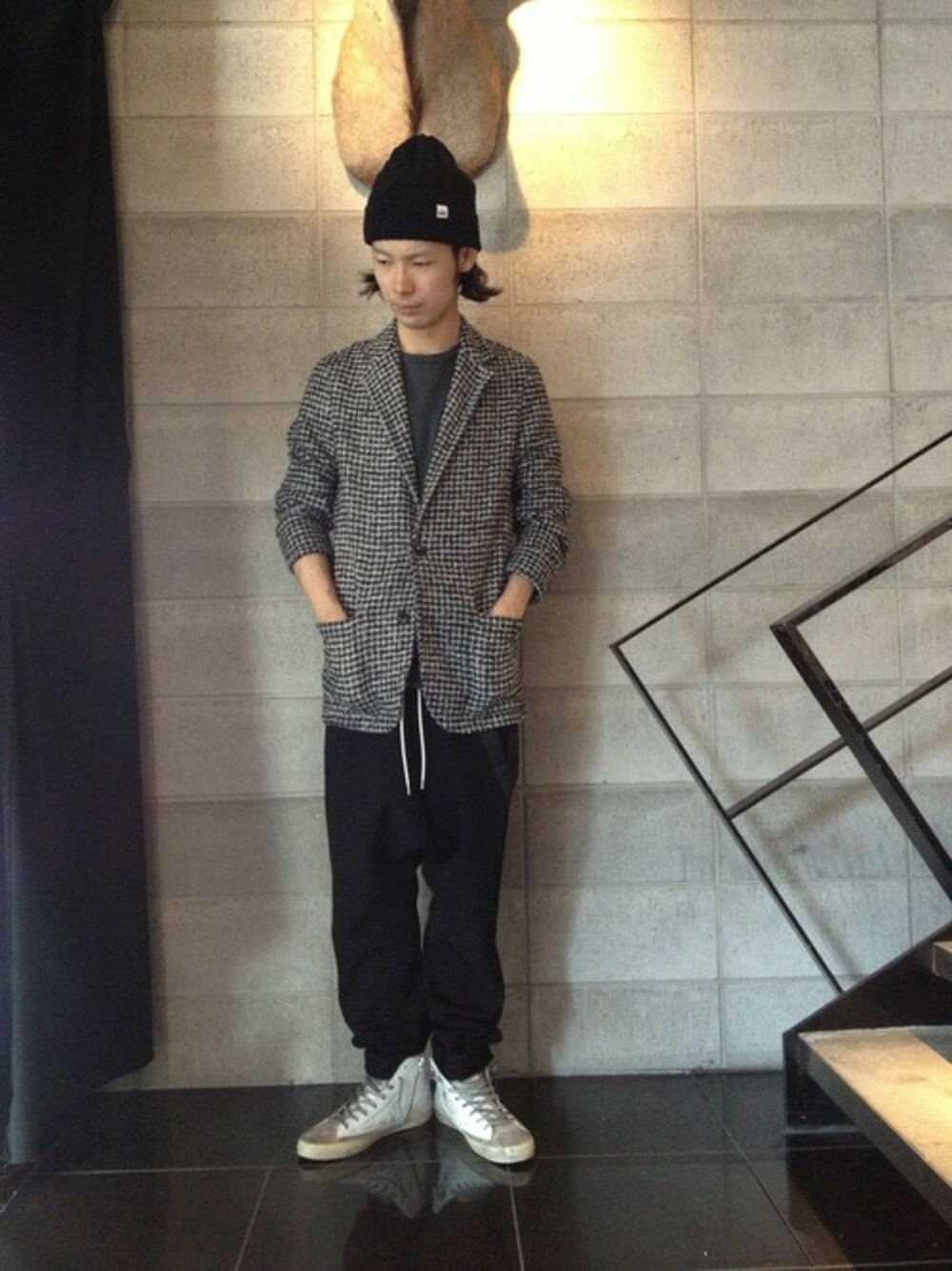 「WEAR始めました！」｜「L.H.PのLHP/ｴﾙｴｲﾁﾋﾟｰ/GOLDENGOOSE/ｺﾞｰﾙﾃﾞﾝｸﾞｰｽ/FRANCY（スニーカー、ホワイト系）」を使った、shintaro itoさん（メンズ・173cm）の秋コーディネートの1枚目の写真