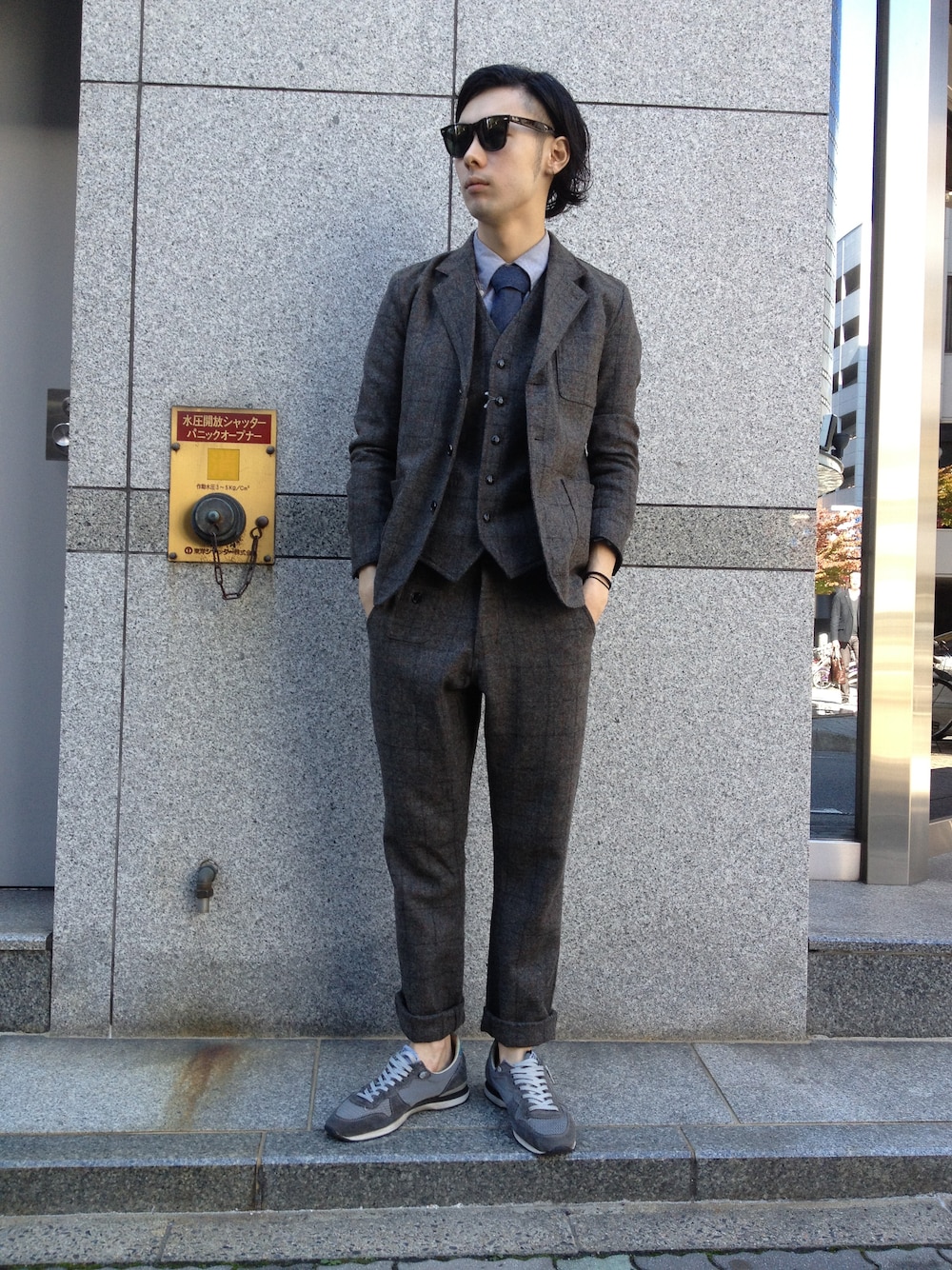 「セットアップ、サングラス、LHP」｜「L.H.PのLHP/エルエイチピー/ウール混JKT（テーラードジャケット）」を使った、shintaro itoさん（メンズ・173cm）の秋コーディネートの1枚目の写真